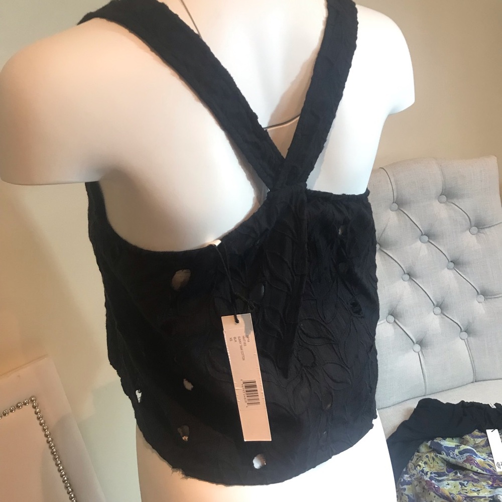 House Of Harlow 1960 NWT  BLACK Eyelet Leaf Top